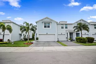 384 SE Sea Hunt Wy, Stuart, FL 34994 - Photo 1