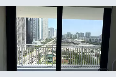 210 174th Street #1901, Sunny Isles Beach, FL 33160 - Photo 16