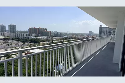210 174th Street #1901, Sunny Isles Beach, FL 33160 - Photo 18