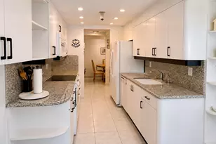 210 174th St, Sunny Isles Beach, FL 33160 - Photo 2