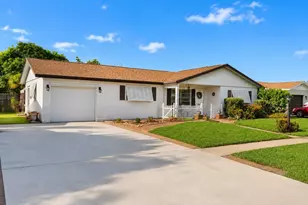2593 Bahia Rd, West Palm Beach, FL 33406 - Photo 2