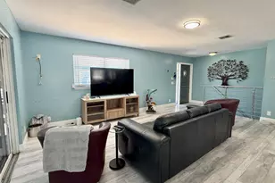 907 N A St, Lake Worth, FL 33460 - Photo 6