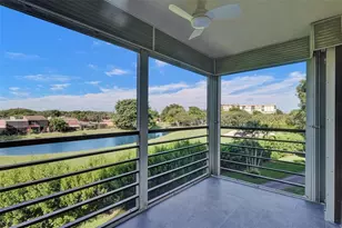 1000 St Charles Pl, Pembroke Pines, FL 33026 - Photo 8