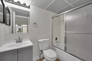 146 Saxony D Dr, Delray Beach, FL 33446 - Photo 18