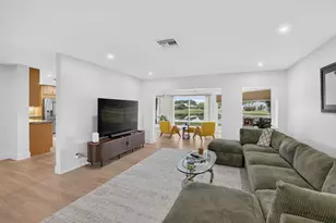 8 Slash Pine Dr, Boynton Beach, FL 33436 - Photo 8