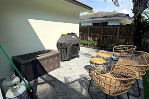 608 NE 24th Ave, Pompano Beach, FL 33062 - Photo 18