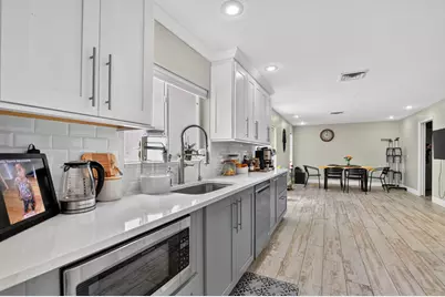 10426 Buena Ventura Drive, Boca Raton, FL 33498 - Photo 14