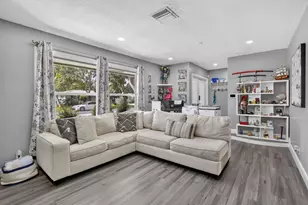 5301 SW 8th Ct, Plantation, FL 33317 - Photo 10
