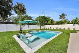 8 Windsor Rd W, Jupiter, FL 33469 - Photo 32