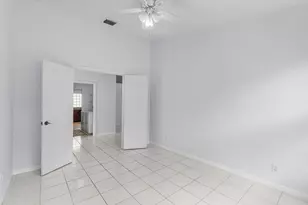 5737 Royal Club Dr, Boynton Beach, FL 33437 - Photo 8