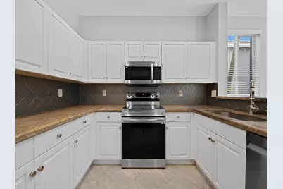 1204 Camellia Circle, Weston, FL 33326 - Photo 10