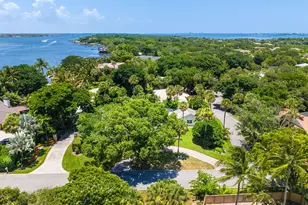 15 W High Point Rd, Sewalls Point, FL 34996 - Photo 2