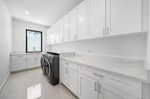 451 NW 7th Ave, Boca Raton, FL 33486 - Photo 52