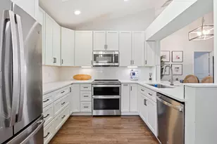 944 Dickens Pl, West Palm Beach, FL 33411 - Photo 6