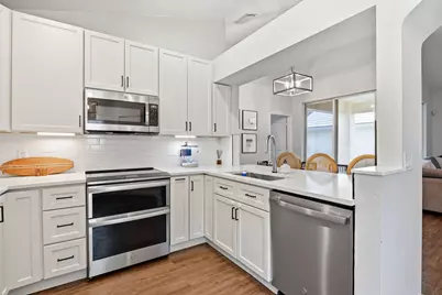 944 Dickens Place, West Palm Beach, FL 33411 - Photo 10