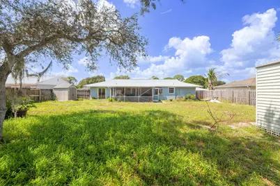 1337 SE Roanoke Street, Port Saint Lucie, FL 34952 - Photo 18