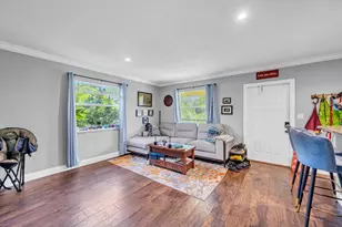 811 NE 14th Pl, Fort Lauderdale, FL 33304 - Photo 4