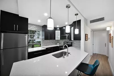 21 Normandy A, Delray Beach, FL 33484 - Photo 6