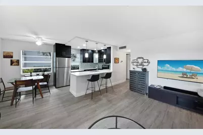 21 Normandy A, Delray Beach, FL 33484 - Photo 12