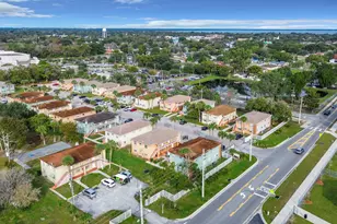 694 Michigan Ct, Saint Cloud, FL 34769 - Photo 1