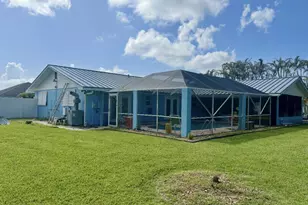 302 NW Friar St, Port Saint Lucie, FL 34983 - Photo 2