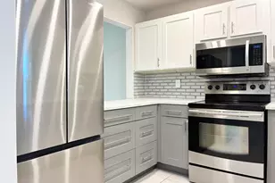 2204 NE 36th St, Lighthouse Point, FL 33064 - Photo 6