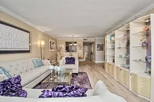 14112 Huntington Pointe Dr, Delray Beach, FL 33484 - Photo 10