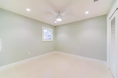709 W Royal Palm Road, Boca Raton, FL 33486 - Photo 14