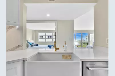 133 N Pompano Beach Boulevard #1501, Pompano Beach, FL 33062 - Photo 4