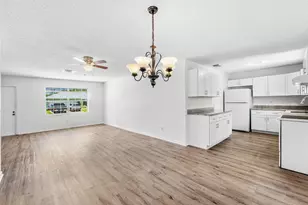 149 Arrowhead Cir, Jupiter, FL 33458 - Photo 6