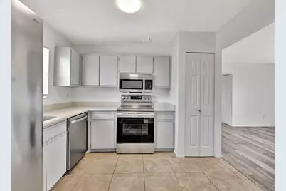 2502 SE Caladium Court, Port Saint Lucie, FL 34952 - Photo 6