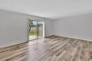 2502 SE Caladium Ct, Port Saint Lucie, FL 34952 - Photo 10