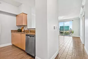 616 Clearwater Park Rd, West Palm Beach, FL 33401 - Photo 10