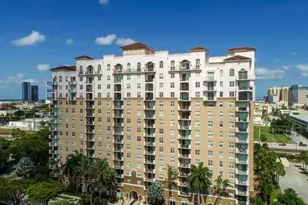 616 Clearwater Park Rd, West Palm Beach, FL 33401 - Photo 2