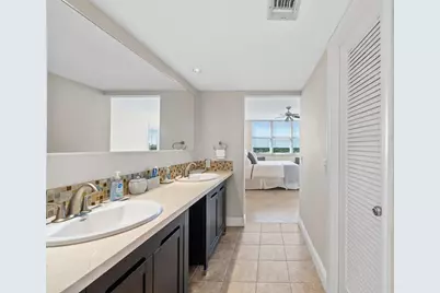 511 Bayshore Drive #810, Fort Lauderdale, FL 33304 - Photo 6