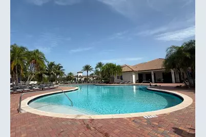 9207 W 33rd Lane, Hialeah, FL 33018 - Photo 40