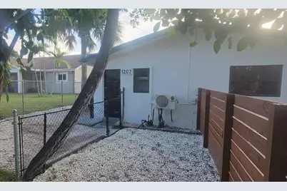 1202 NE 3rd Avenue, Fort Lauderdale, FL 33304 - Photo 4