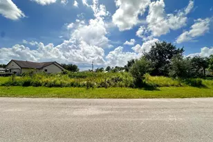 544 SW Columbus Dr, Port Saint Lucie, FL 34953 - Photo 1