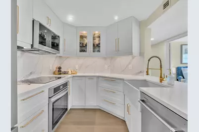 133 N Pompano Beach Boulevard #1501, Pompano Beach, FL 33062 - Photo 2