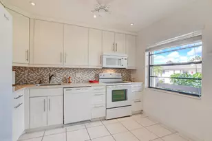 7911 Eastlake Dr, Boca Raton, FL 33433 - Photo 16