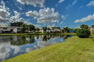 7911 Eastlake Dr, Boca Raton, FL 33433 - Photo 4
