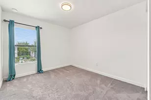 2011 Tamarind Dr, Riviera Beach, FL 33410 - Photo 22