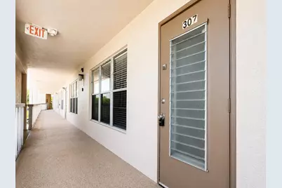 307 Greenbrier B, West Palm Beach, FL 33417 - Photo 10