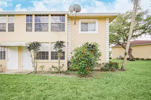 1501 Palm Beach Trace Dr, Royal Palm Beach, FL 33411 - Photo 2