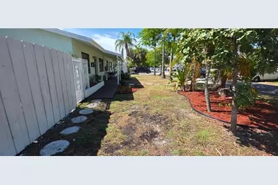 1044 NE 10th Avenue, Fort Lauderdale, FL 33304 - Photo 10