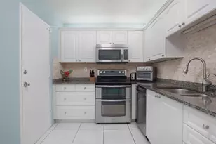 4250 Galt Ocean Dr, Fort Lauderdale, FL 33308 - Photo 4
