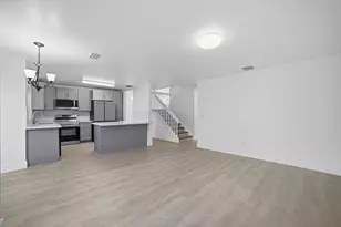 1378 SW 180th Ave, Pembroke Pines, FL 33029 - Photo 10