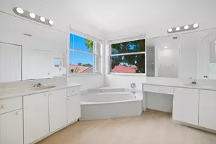 1378 SW 180th Ave, Pembroke Pines, FL 33029 - Photo 18