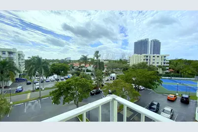 16546 NE 26 Avenue #5J, North Miami Beach, FL 33160 - Photo 1