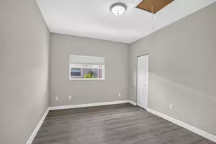 433 NE 1st St, Pompano Beach, FL 33060 - Photo 32